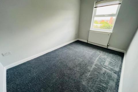 2 bedroom terraced house to rent - Walford Street, Tividale, B69 2LB