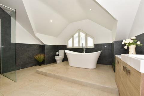 5 bedroom detached house for sale - Chilton Avenue, Temple Ewell, Dover, Kent
