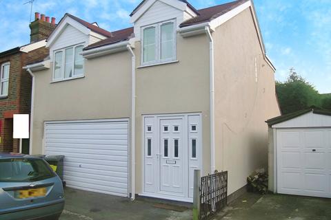 6 bedroom detached house to rent, Bond Street, Englefield Green, Egham, Surrey, TW20