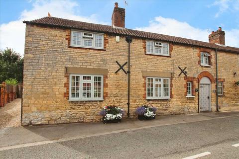 3 bedroom cottage for sale, High Street, Heighington, Lincoln