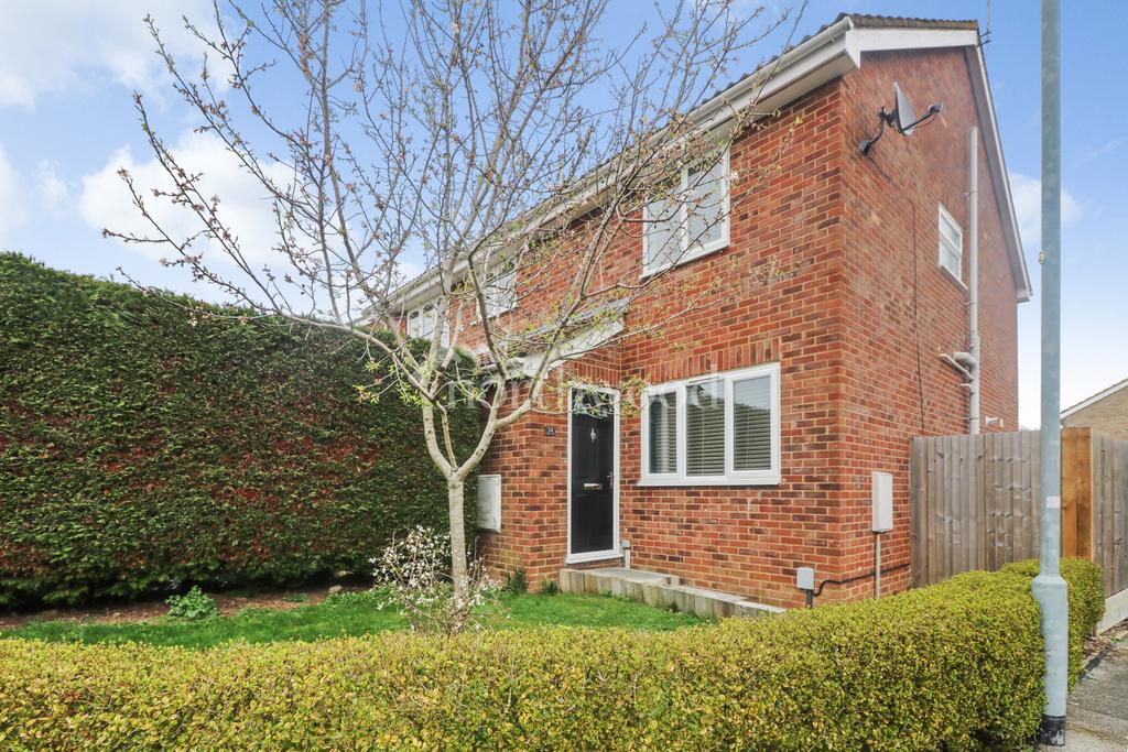 Langney Drive, Ashford, TN23 2 bed semidetached house £285,000