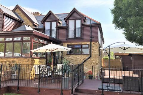 4 bedroom semi-detached house for sale, Cliffsend Road, Ramsgate, CT12