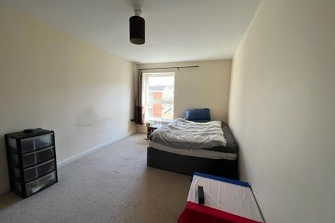 1 bedroom apartment for sale, Ezel Court, Sorrento House, Century Wharf, Cardiff, CF10