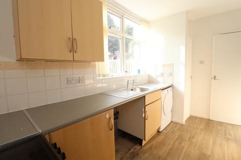 2 bedroom house to rent, Broom Gardens, Leeds, West Yorkshire, LS10