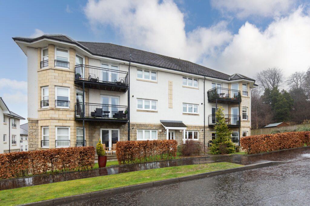 Bluebell Drive, Newton Mearns 3 bed apartment for sale £295,000