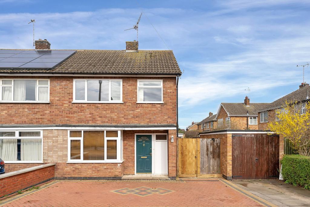 Caithness Road, Stamford, PE9 3 bed semidetached house to rent £975