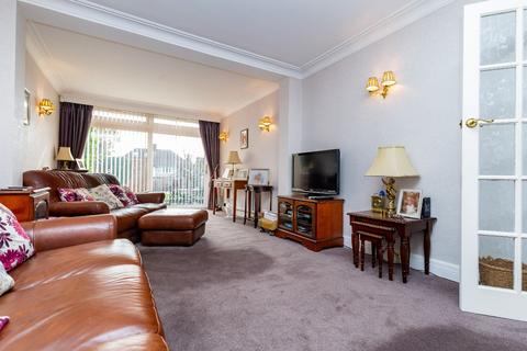 11 Heriot Avenue, London, E4 8AP