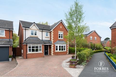 18 Hazel Close, Clayton Le Woods, Chorley, PR6 7FL