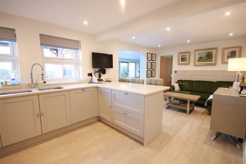 4 bedroom detached house for sale - Hawthorn Drive, Uppingham