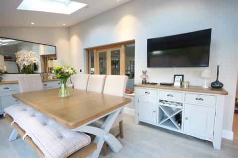 4 bedroom detached house for sale - Hawthorn Drive, Uppingham