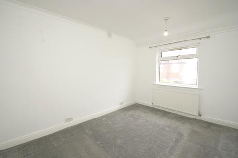 3 bedroom terraced house to rent - Dawlish Place, Leeds, West Yorkshire, LS9