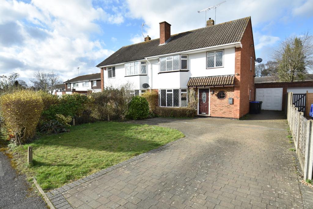 Vine Road, Stoke Poges, Buckinghamshie, SL2 3 bed semidetached house for sale £575,000