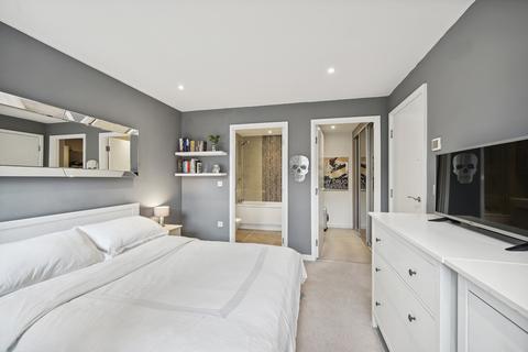 28 Baltic Avenue, Brentford, TW8 0LL