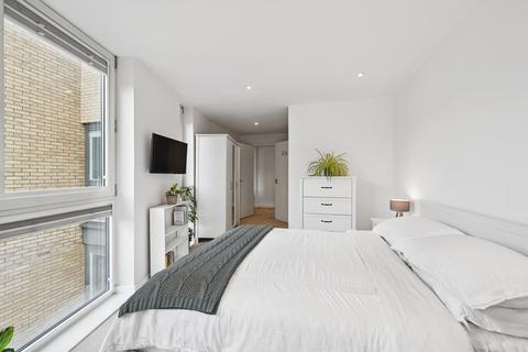 28 Baltic Avenue, Brentford, TW8 0LL