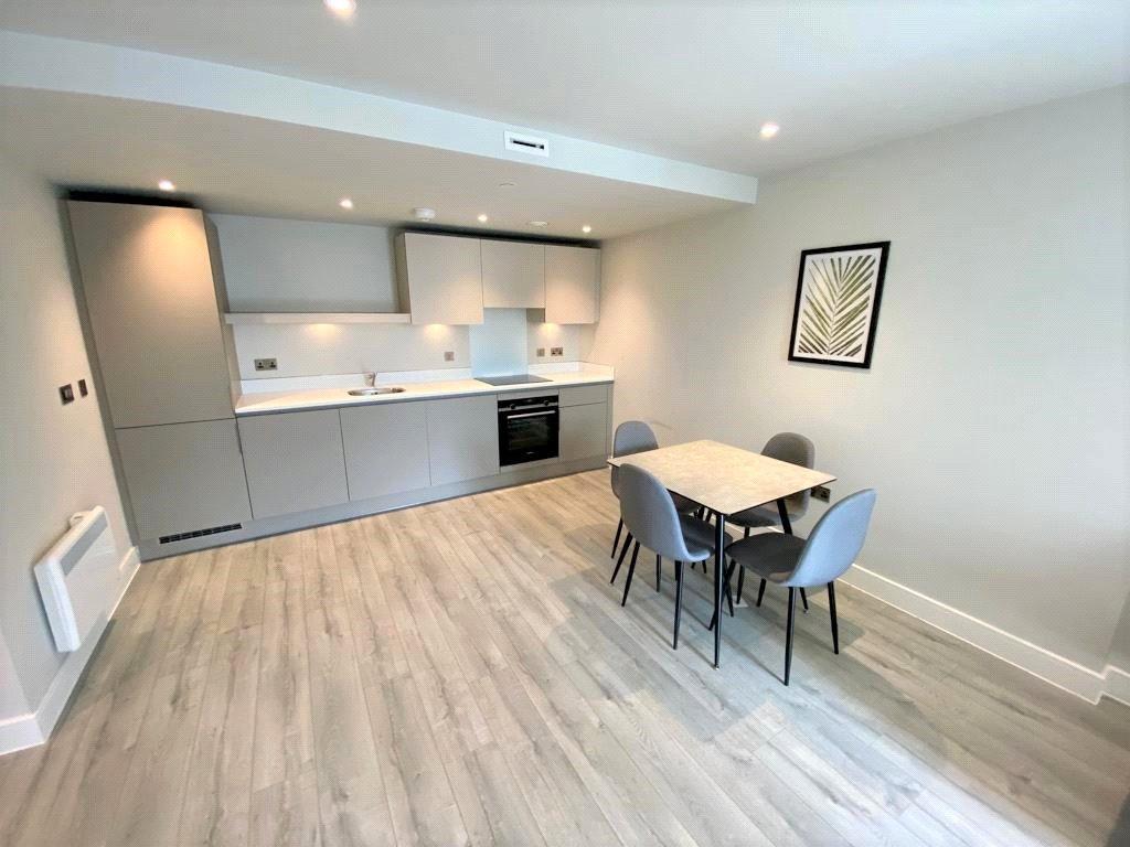 Kitchen/Dining Area