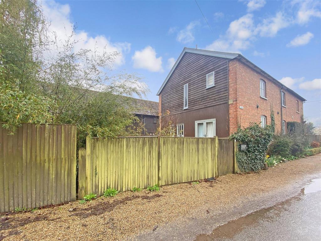 Five Oak Lane, Staplehurst... 3 bed semidetached house £560,000