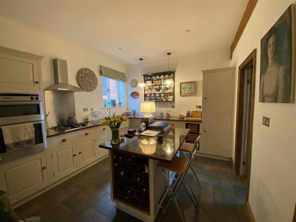 Five Oak Lane, Staplehurst... 3 bed semidetached house £560,000