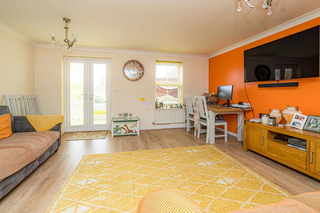 Imperial Way, Ashford, TN23 3 bed detached house £375,000