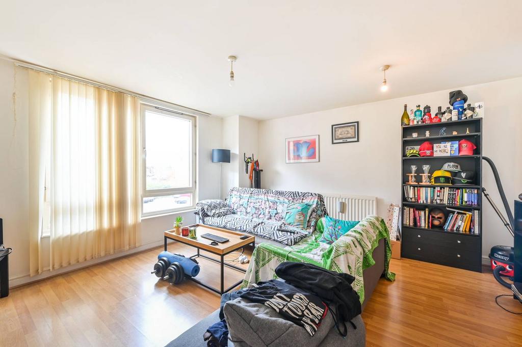 WINKFIELD ROAD, LONDON, N22 5HG, Wood... 1 bed flat £1,400 pcm (£323 pw)