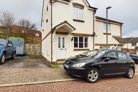 2 bedroom semi-detached house to rent, Cayman Close TORQUAY