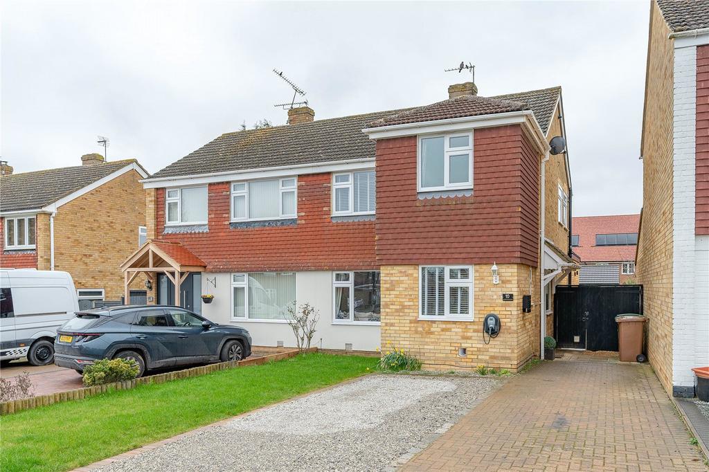 Wilberforce Road, Coxheath... 3 bed semidetached house £400,000