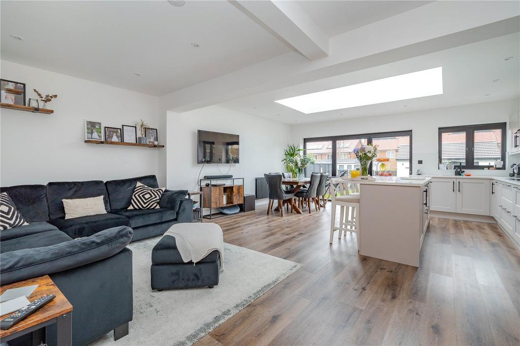 Wilberforce Road, Coxheath... 3 bed semidetached house £400,000