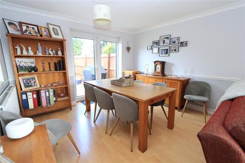 4 bedroom semi-detached house for sale - Welland Drive, Newport Pagnell, Buckinghamshire, MK16