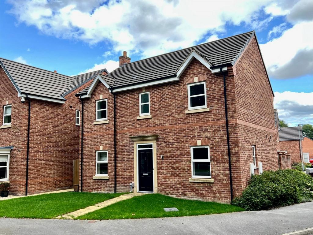Wetherby, Noble Crescent, LS22 4 bed detached house for sale £425,000