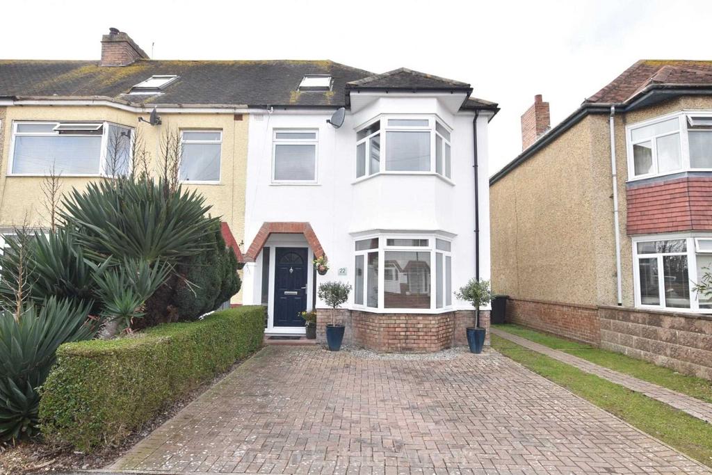 Herbert Road, Gosport 4 bed end of terrace house for sale £323,000