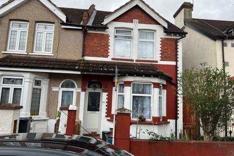 40 Albert Road, Hounslow, TW3 3RW