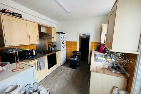 40 Albert Road, Hounslow, TW3 3RW