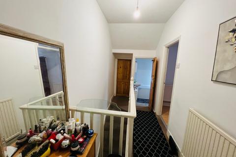 40 Albert Road, Hounslow, TW3 3RW