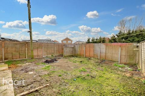 63 Colne Way, Point Clear Bay, Clacton-on-sea, CO16 8LN