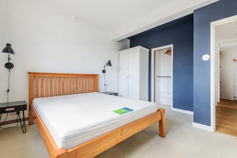 3 bedroom flat for sale - Burmester Road, Earlsfield