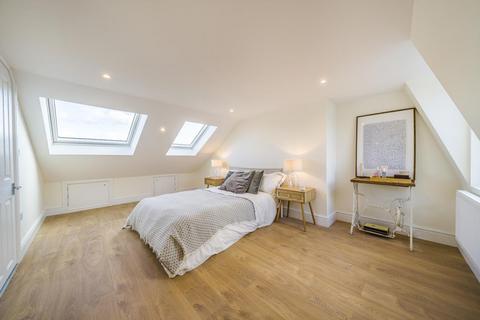 4 bedroom flat for sale - Aslett Street, Earlsfield