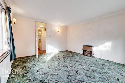 8 Rosedale Close, Dartford, DA2 6AL