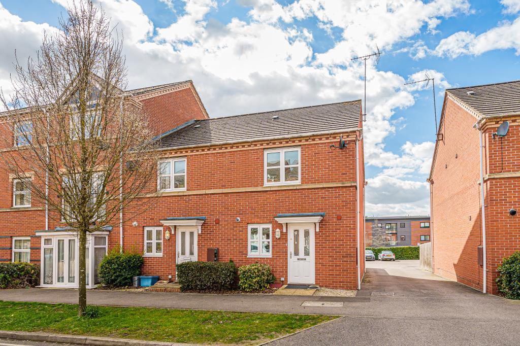 Alma Road, Banbury, OX16 2 bed semidetached house for sale £240,000