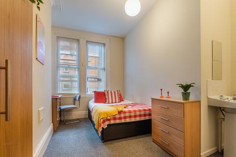 1 bedroom in a house share to rent, 29 Estcourt Avenue, Headingley, Headingley, Leeds, LS6 3ES