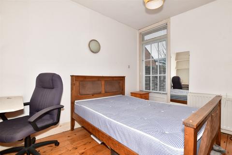 7 Albert Road, Canterbury, CT1 1UJ
