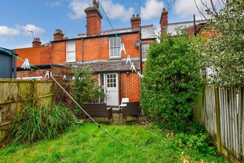 7 Albert Road, Canterbury, CT1 1UJ