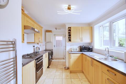 4 Neptune Close, Rainham, RM13 8SY