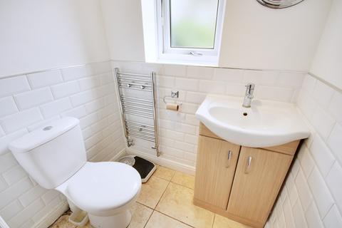 4 Neptune Close, Rainham, RM13 8SY