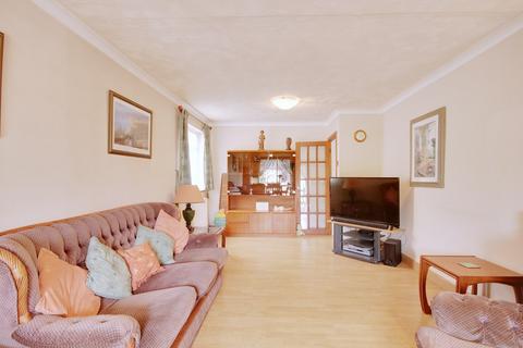 130 Frederick Road, Rainham, RM13 8NS