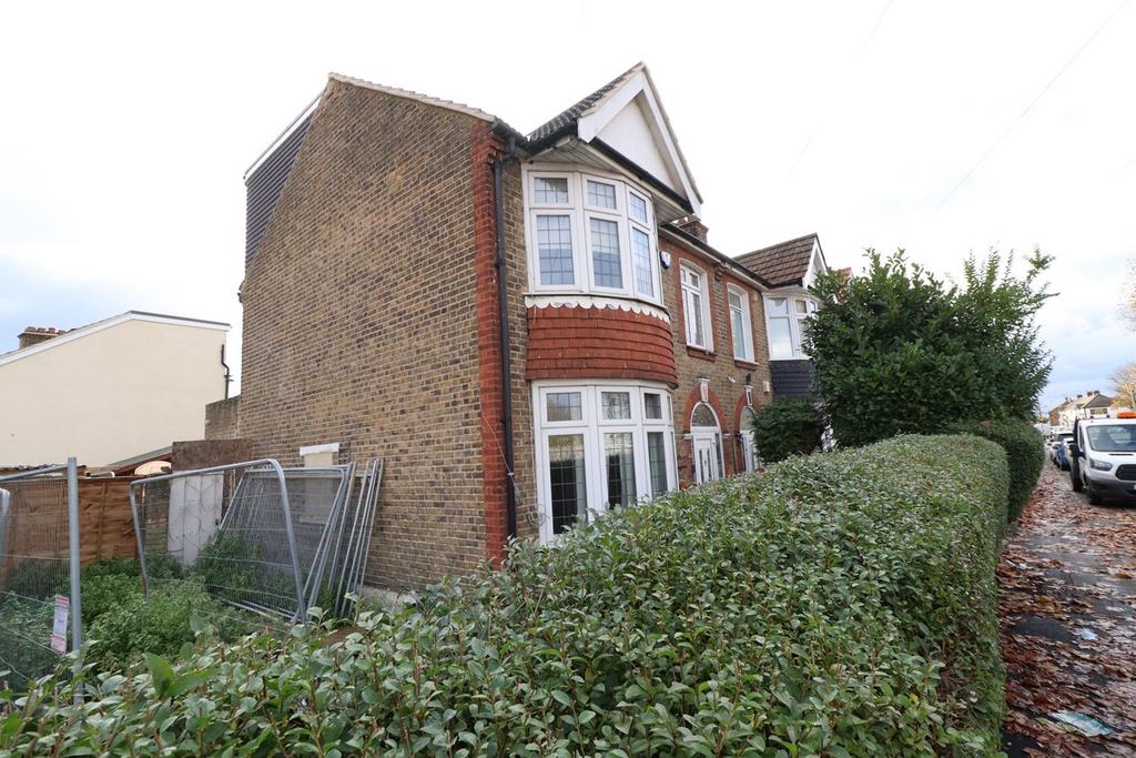 Upminster Road South, Rainham RM13 Plot £170,000