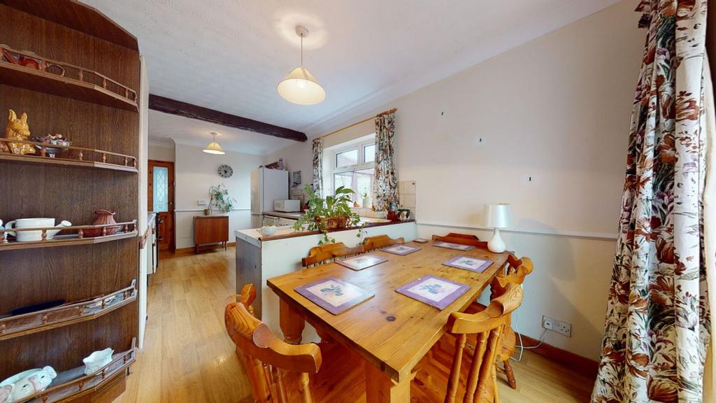 Kitchen / dining room