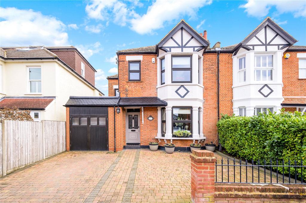 Onslow Gardens, Wallington, SM6 4 bed semidetached house for sale £