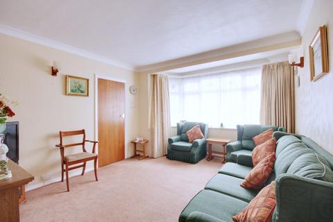 22 Ford Close, Rainham, RM13 7AU