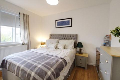 6 Cattlegate Road, Northaw, Potters Bar, EN6 4DL