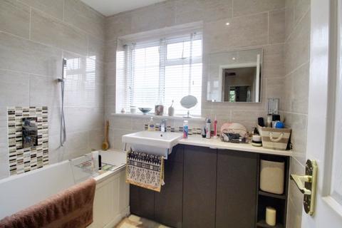 18 Goffs Crescent, Goffs Oak, Waltham Cross, EN7 5JR