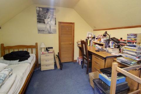 18 Goffs Crescent, Goffs Oak, Waltham Cross, EN7 5JR
